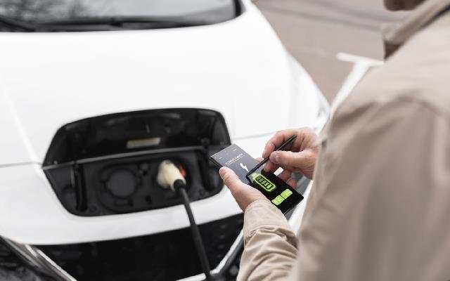 Elektrikli Araç Servisi